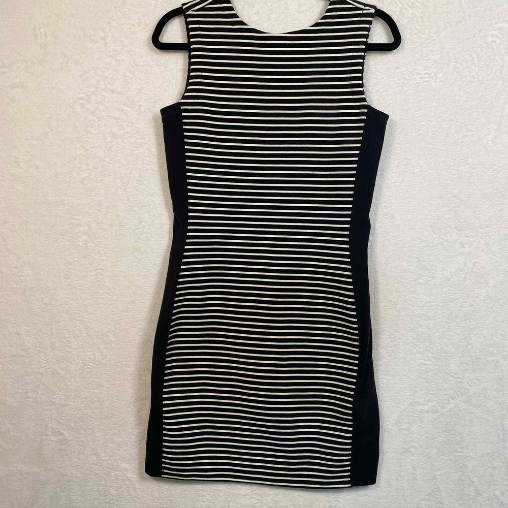 Athleta Stripe Mala Tank‎ Dress Size Small Black White Scoop Back - Picture 6 of 8